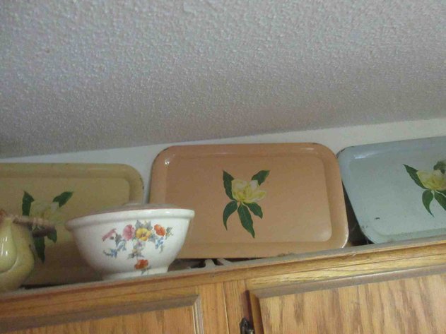 Image for Group on top of cabinets