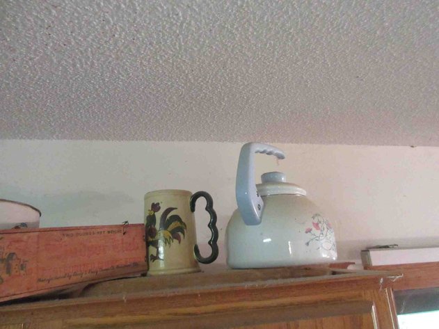 Image for Group on top of cabinets