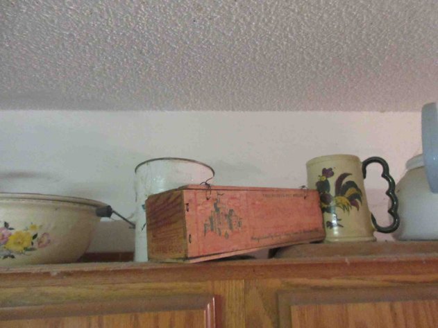 Image for Group on top of cabinets