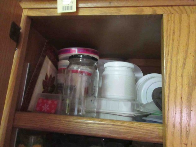 Image for Contents of upper cabinets