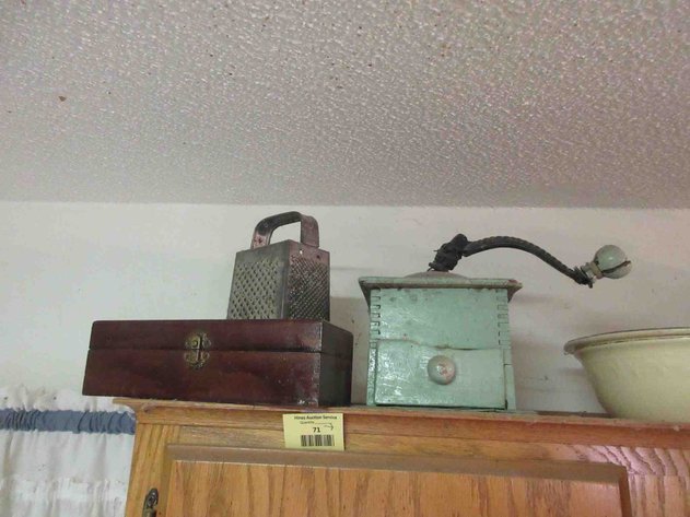 Image for Group on top of cabinets