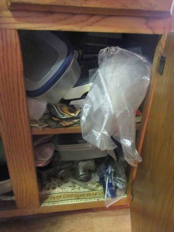 Image for Contents of (6) drawers and lower cabinet