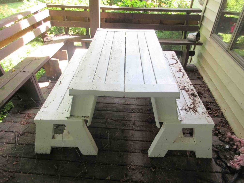 2-Piece plastic folding picnic table/bench set