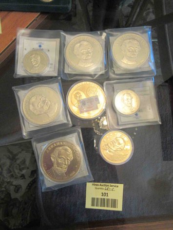 Image for (8) Collectible coins