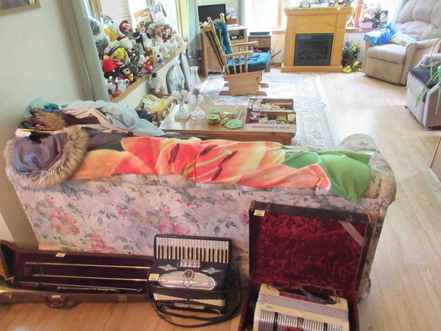 Image for Noritage vintage floral sofa