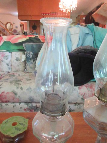 Image for (2) Vintage kerosene lamps with chimneys
