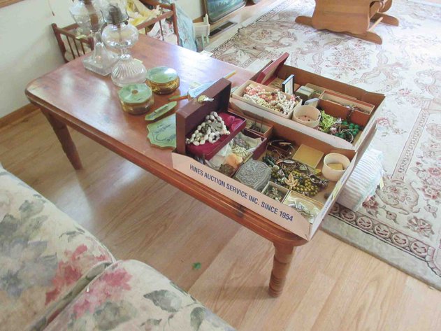 Image for Vintage wood coffee table and area rug