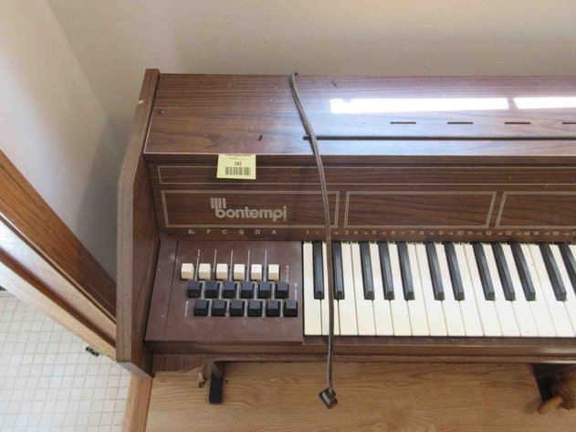 Image for Bontempi electric organ