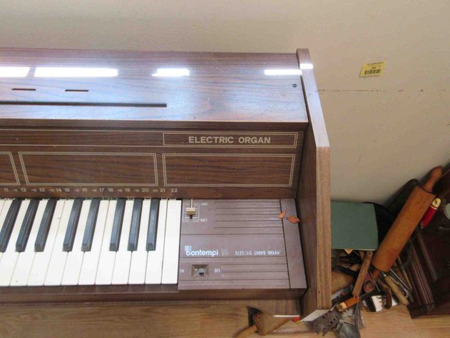 Image for Bontempi electric organ