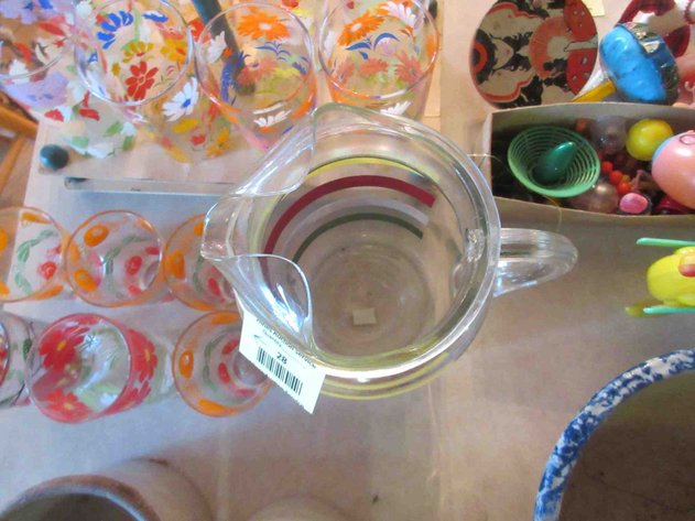 Image for Vintage juice glasses and pitcher