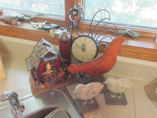 Image for Group of chicken collectibles