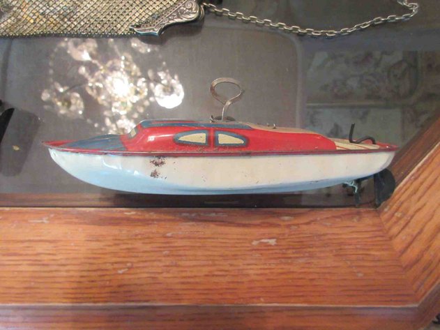 Image for Lindstrom tin litho wind up boat