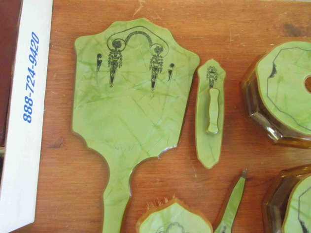 Image for Vintage dresser set