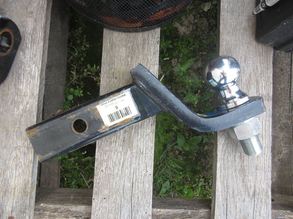 Stow Smart trailer hitch