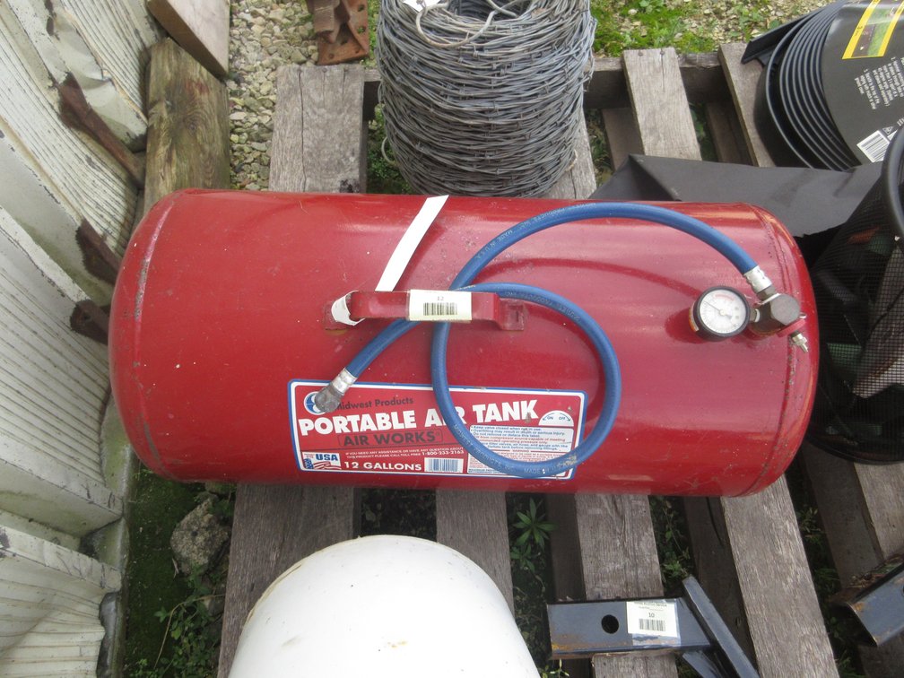 Midwest Products portable air tank