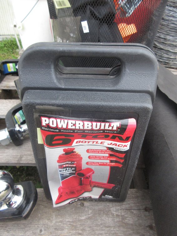 PowerBuilt 6 ton bottle jack