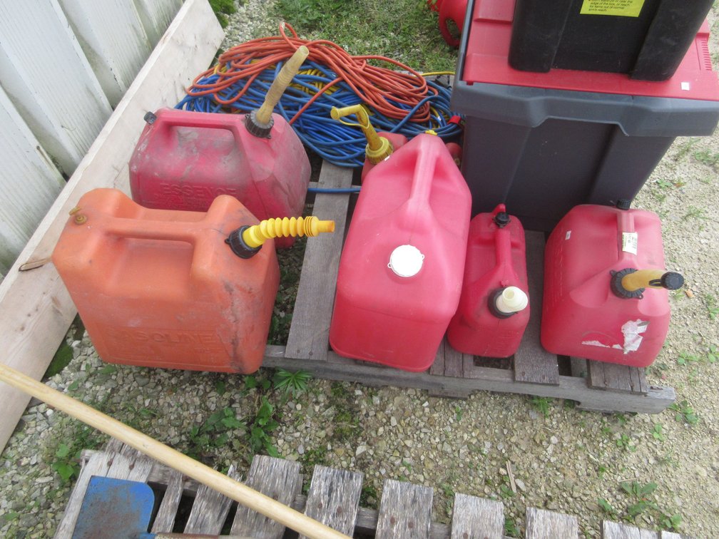 (6) Poly gas cans