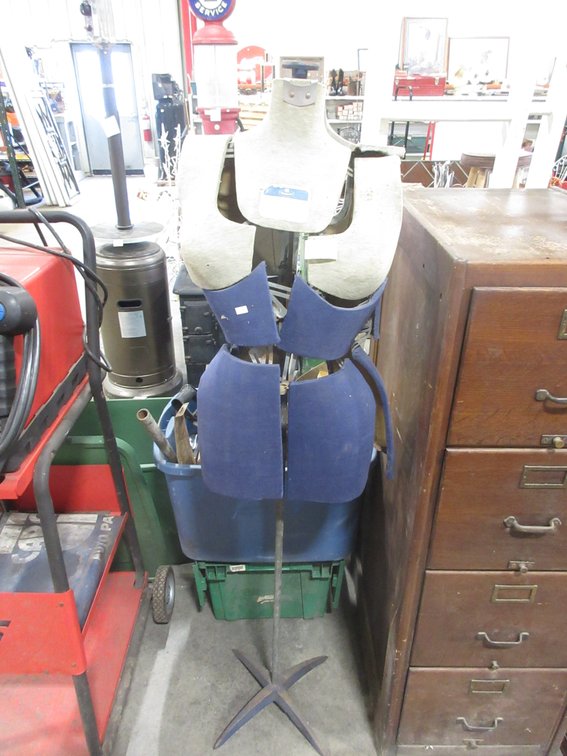 Vintage adjustable dress form
