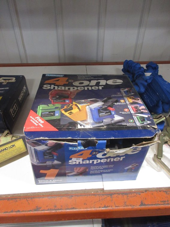 Plasplugs 4-in-1 sharpener