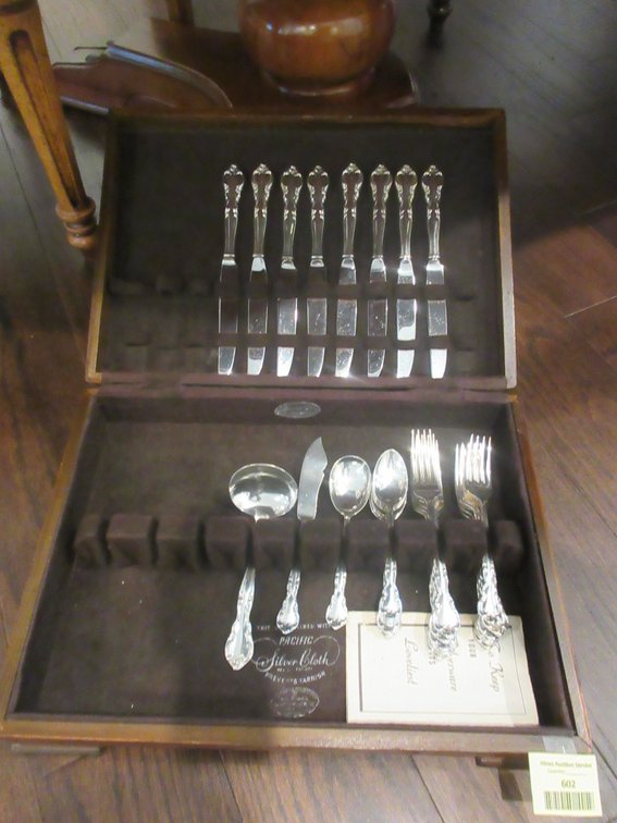 Set of Esterling sterling flatware in chest
