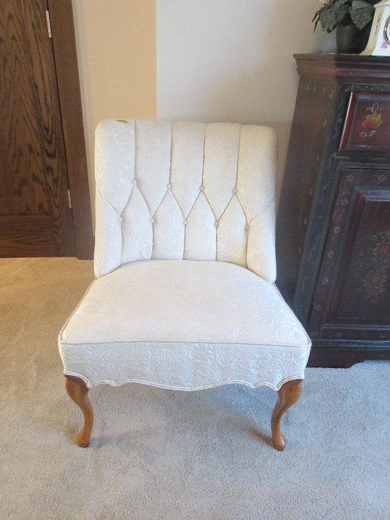 Kroehler quilted upholstered chair