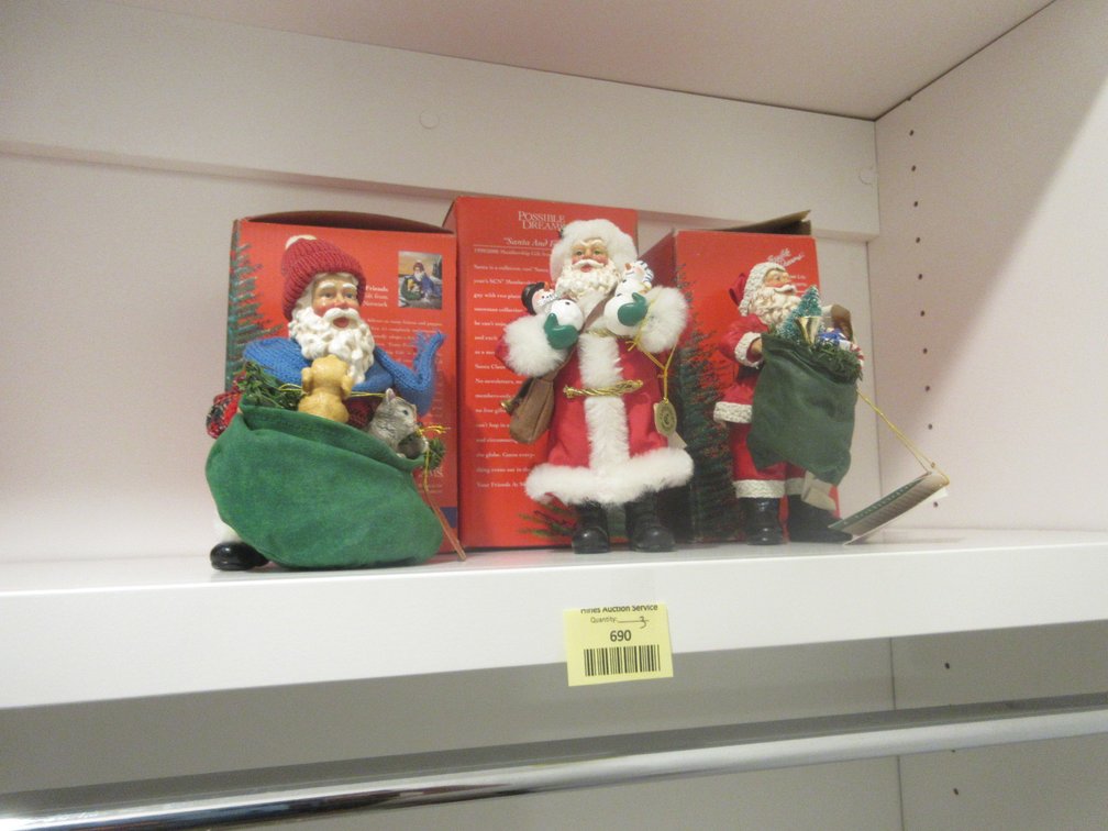 (3) Clothtique Santa figurines