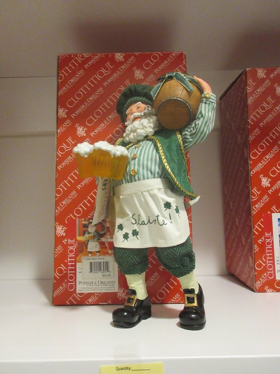Clothtique "Santa Slainte" figurine