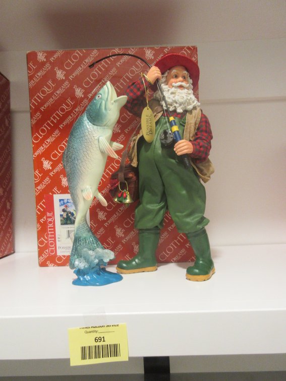 Clothtique "He Almost Got Away" figurine