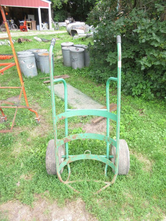 Valley 2-wheel barrel cart