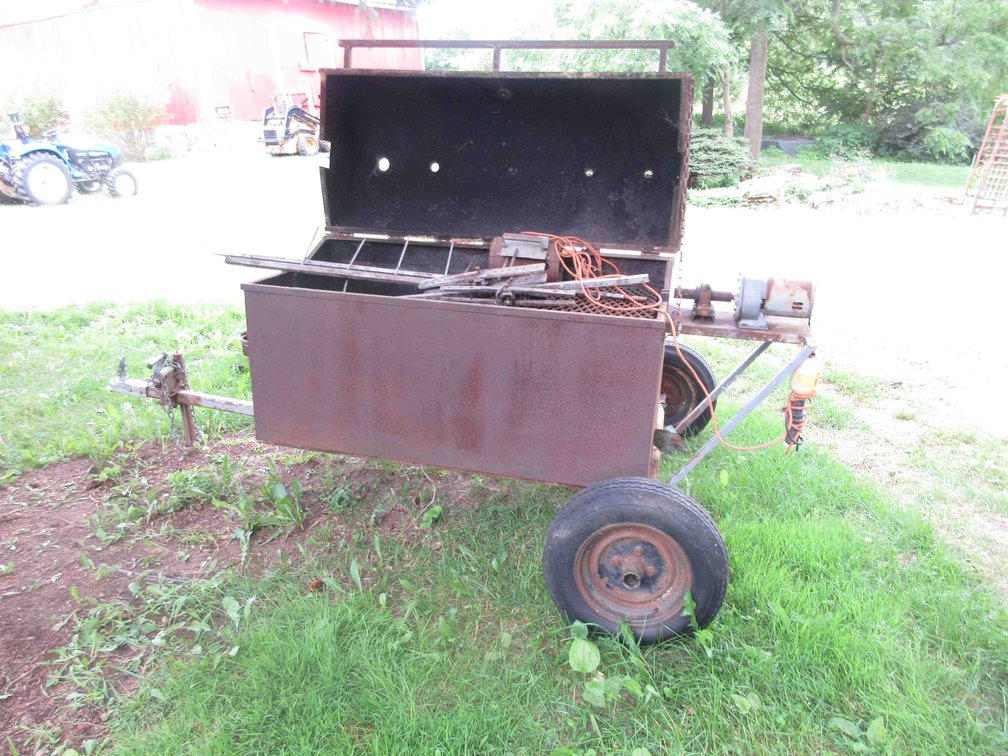 Hog roaster on trailer