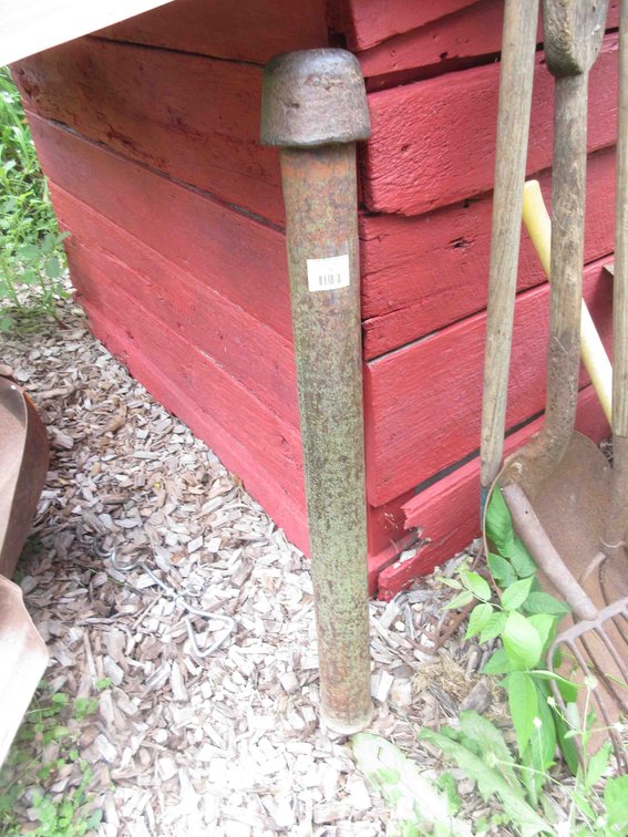 Steel post pounder