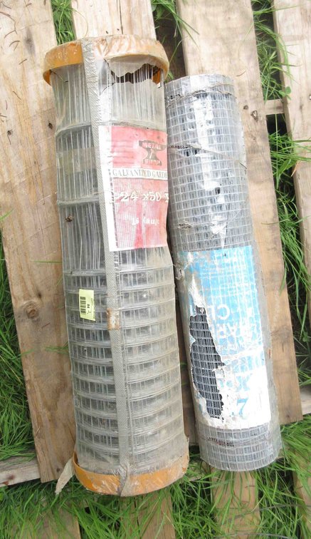 (2) Rolls of wire fencing
