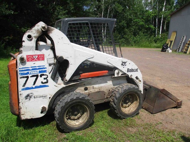 Image for Bobcat 773 Turbo diesel skid steer (runs & drives)