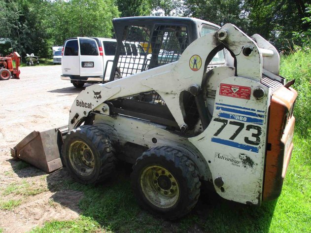 Image for Bobcat 773 Turbo diesel skid steer (runs & drives)