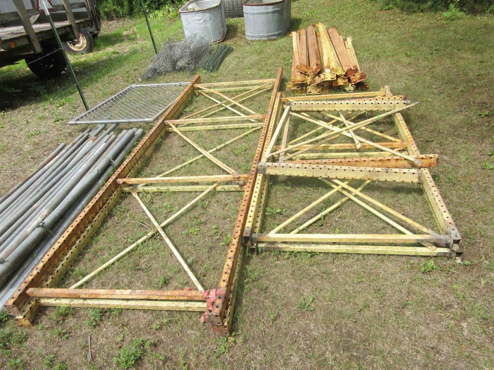 Pallet racking group