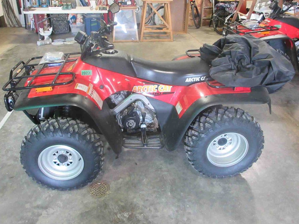 2001 Arctic Cat 400 ATV (runs & drives)