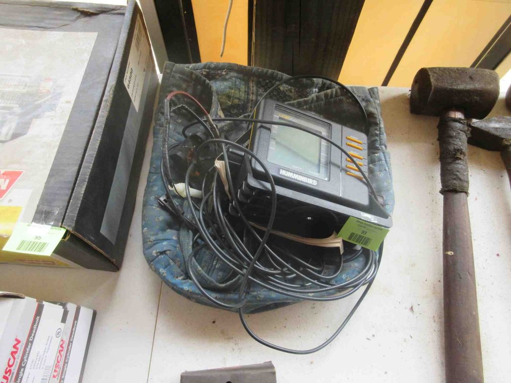 Humminbird LCR400 depth finder