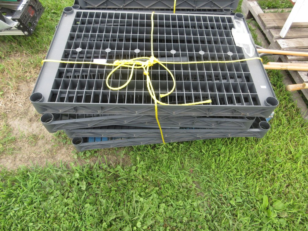 Plastic shelf unit, disassembled