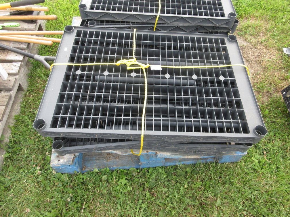 Plastic shelf unit, disassembled