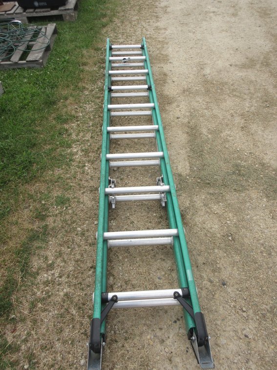 Keller fiberglass extension ladder