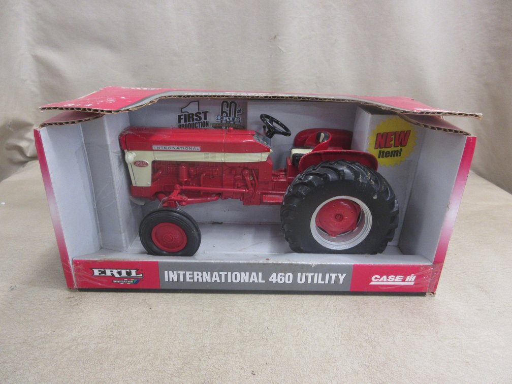 Ertl International die cast 460 Utility tractor