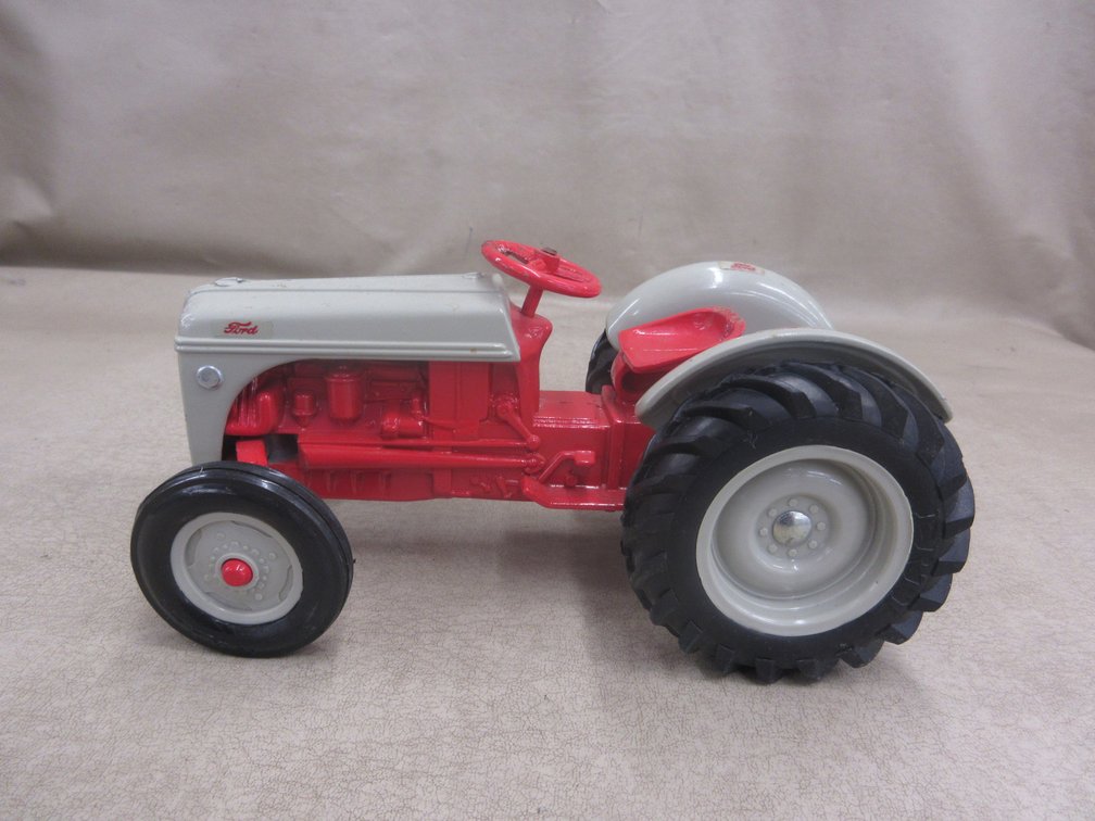 Ford die cast tractor