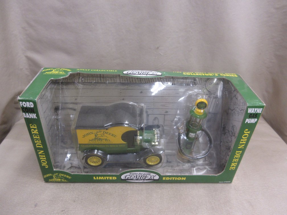Gear Box die cast John Deere Ford bank and gas pump