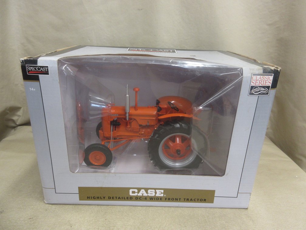 Spec Cast die cast Case DC-4 tractor