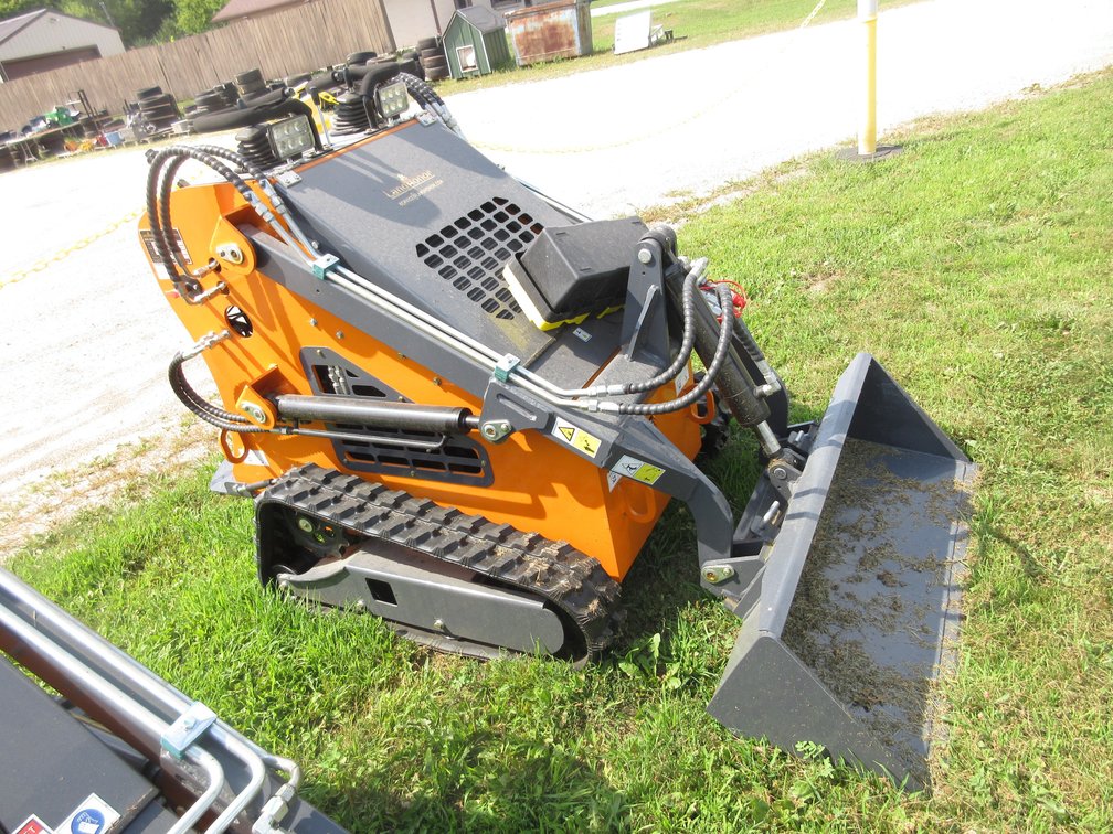 Land Honor Mini skid steer loader