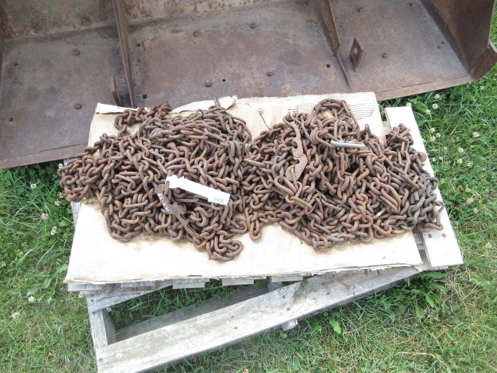 Set of tire chains