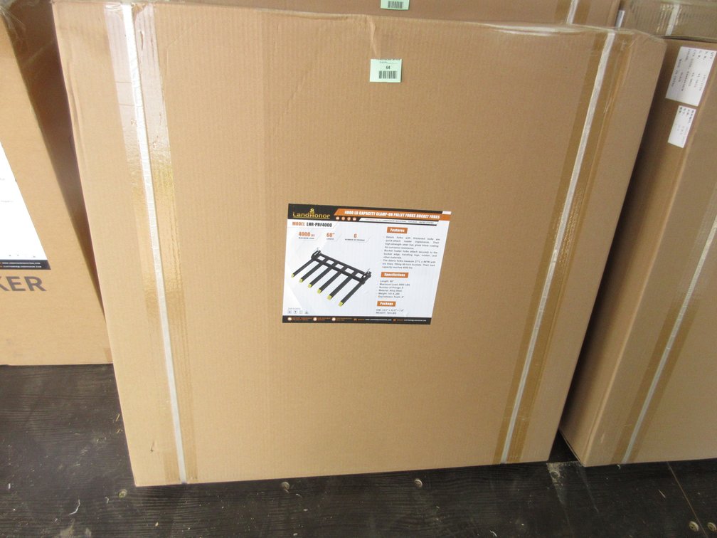 Land Honor 4000 lb. capacity clamp-on pallet forks/bucket forks