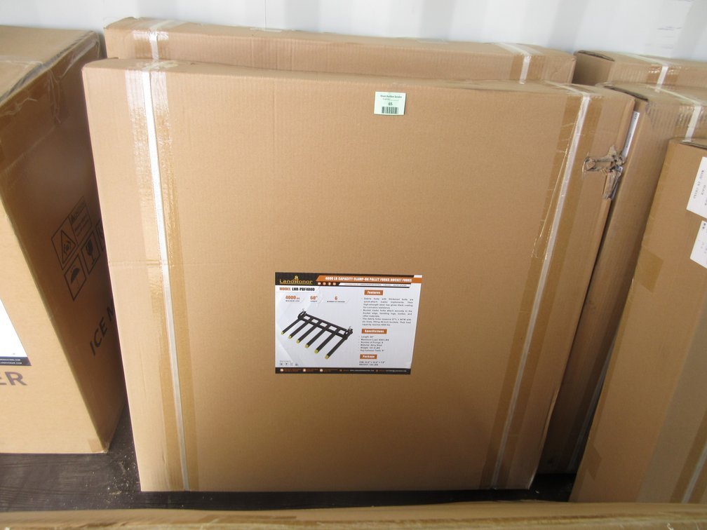 Land Honor 4000 lb. capacity clamp-on pallet forks/bucket forks