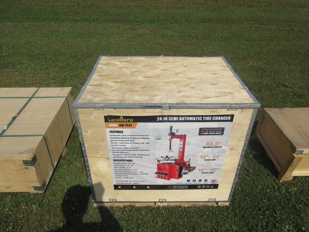 Land Honor 24" Semi Automatic tire changer