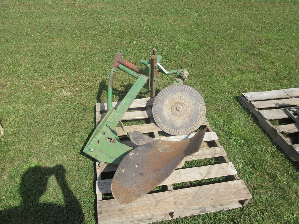 3 pt. one bottom plow